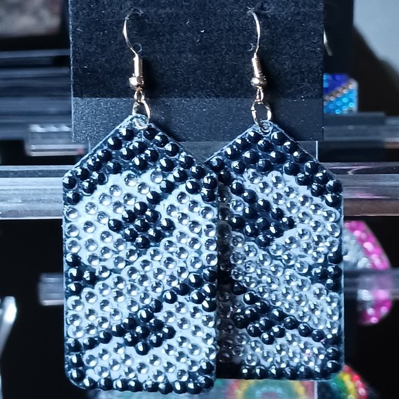 Handcrafted earrings zigzag - Picture 1 of 2